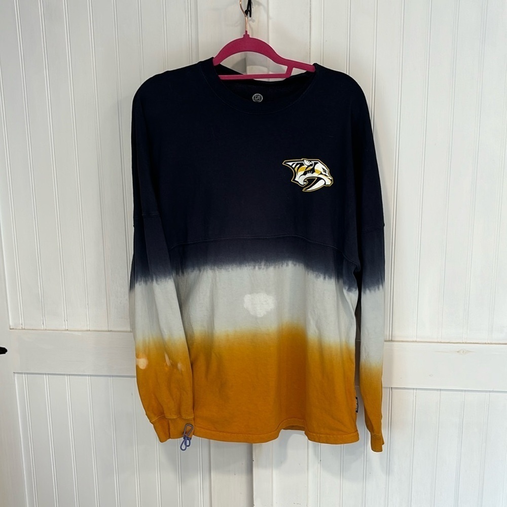 NFL fanatics Nashville Predators long sleeved sweatshirt size M
